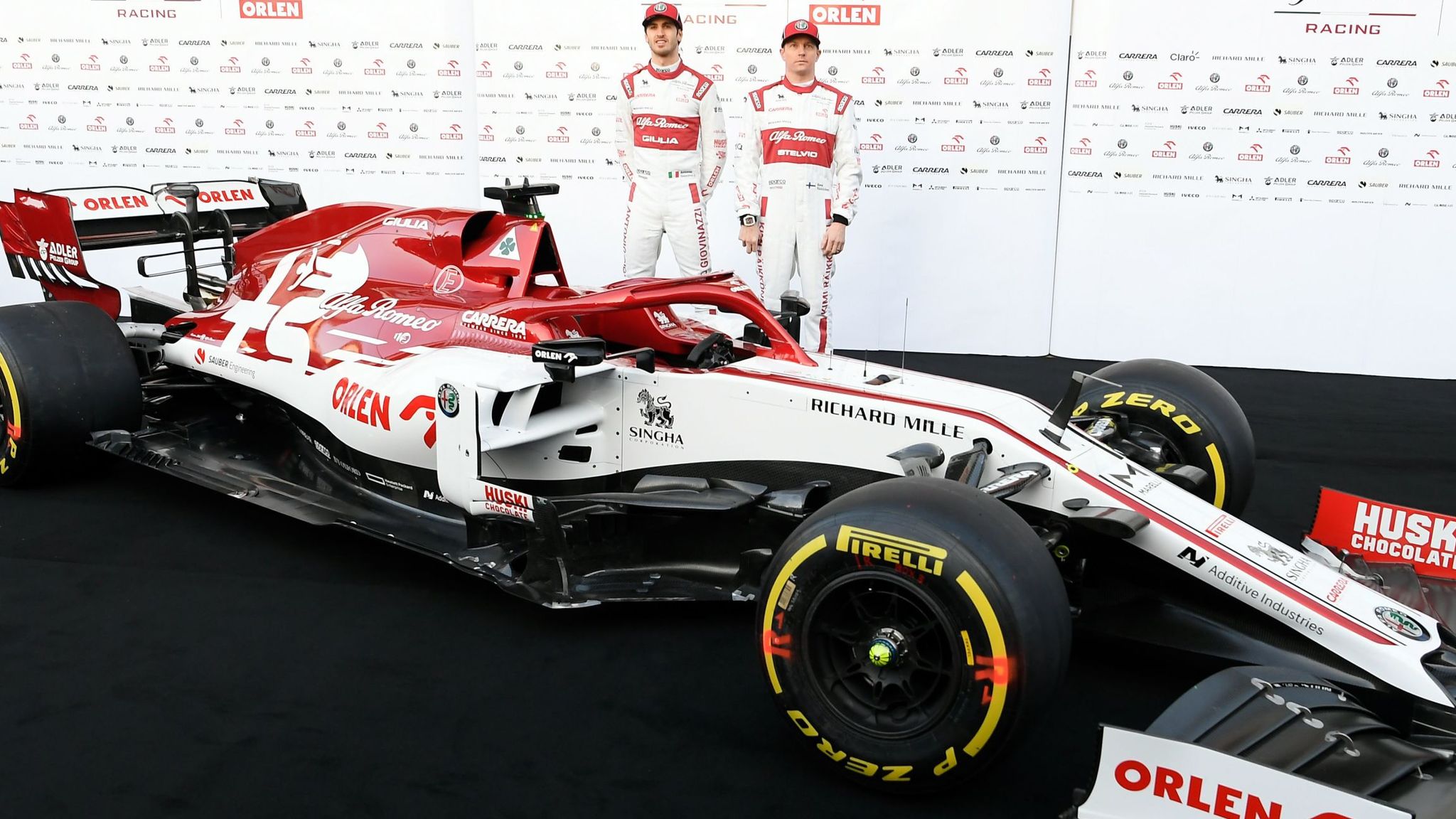 F1 Testing Alfa Romeo, Haas and Renault reveal new cars F1 News