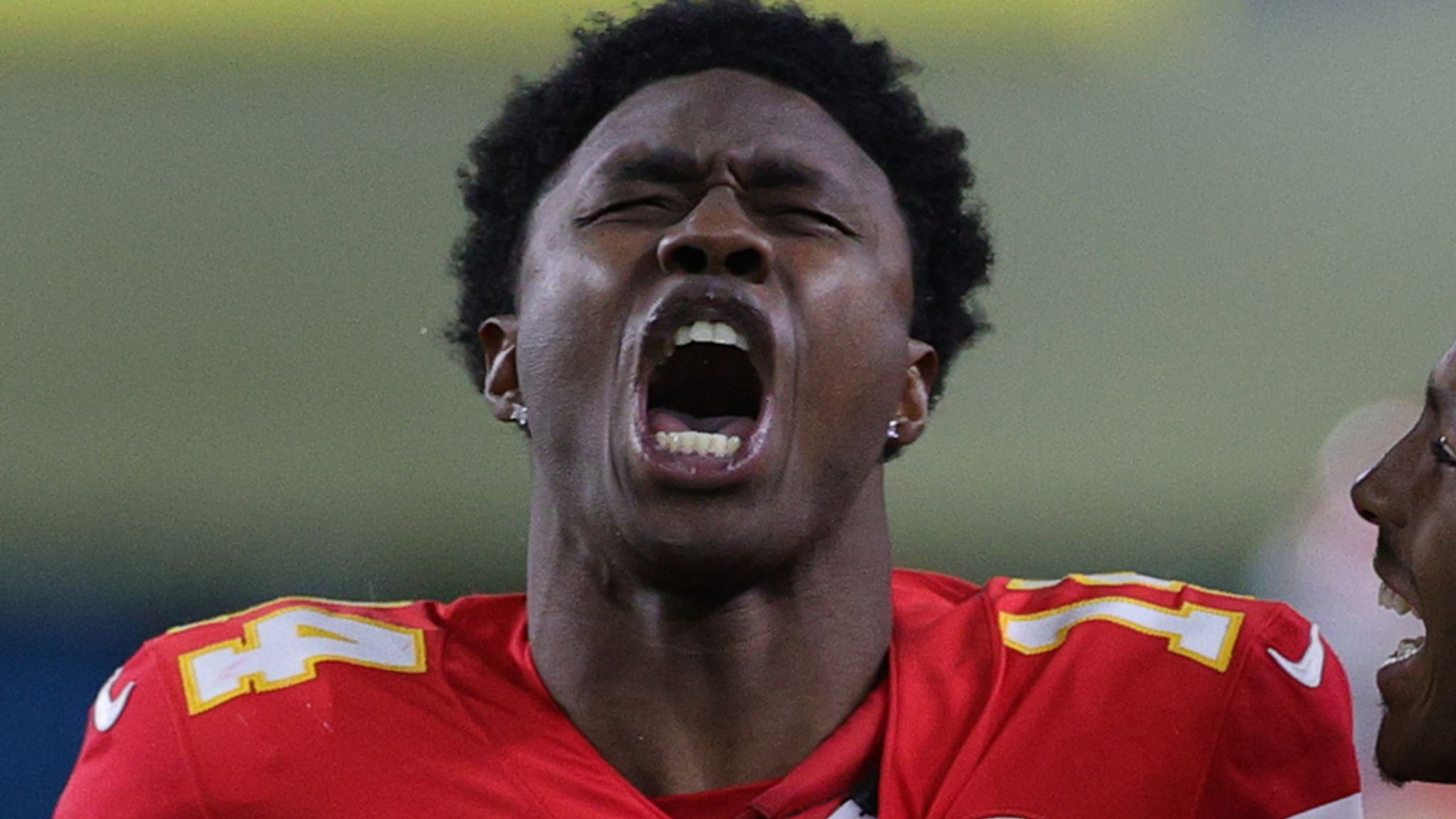 Patrick Mahomes Hits Sammy Watkins for 40 Yards