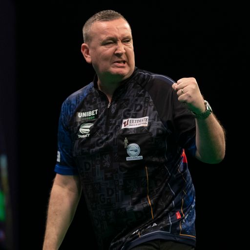 Duzza goes top as Asp stuns MVG
