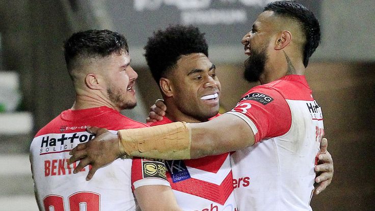 Picture by Chris Mangnall/SWpix.com - 31/01/2020 - Rugby League - Betfred Super League - St Helens v Salford Red Devils - The Totally Wicked Stadium, Langtree Park, St Helens, England -
St Helens 4th try Kevin Naiqama congratulated by James Bentley (L) and Dom Peryroux