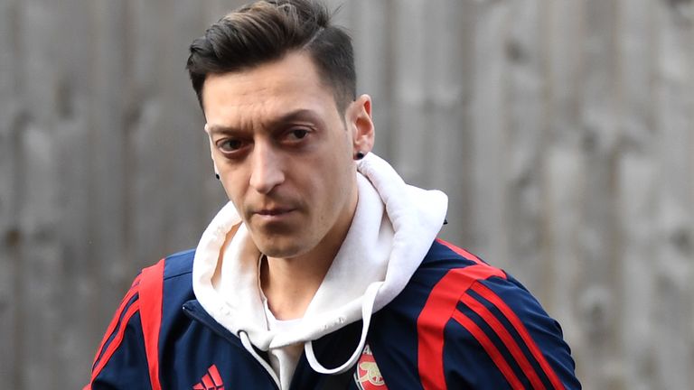 Good riddance Mesut Özil, a symbol of what people hate about top-flight  football