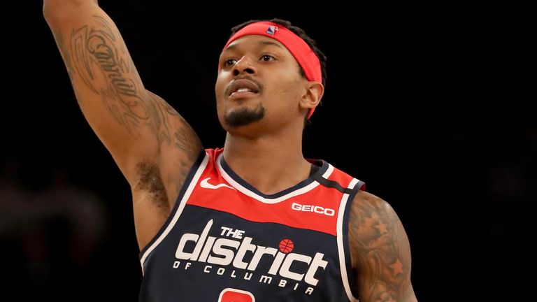 Bradley Beal celebrates a three-pointer during the Wizards&#39; win over the Knicks