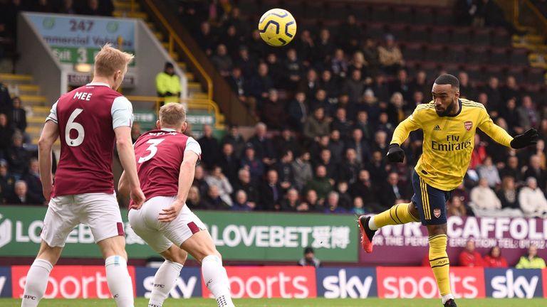 Alexandre Lacazette heads wide for Arsenal after just two minutes at Turf Moor