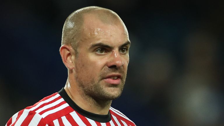 Darron Gibson has been a free agent since being released by Wigan