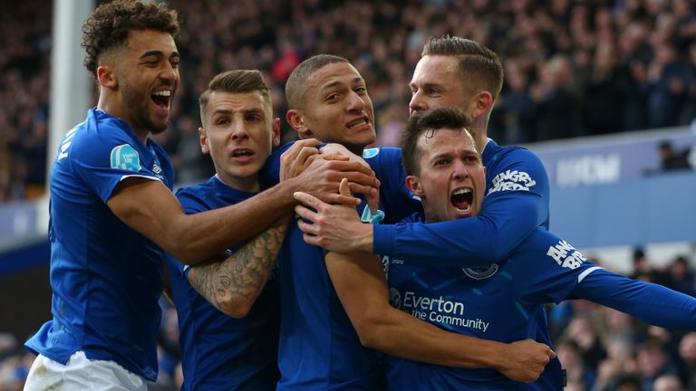 Everton players celebrate Bernard's opener against Crystal Palace