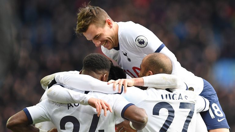 Tottenham celebrate Heung-Min Son's late winner against Aston Villa