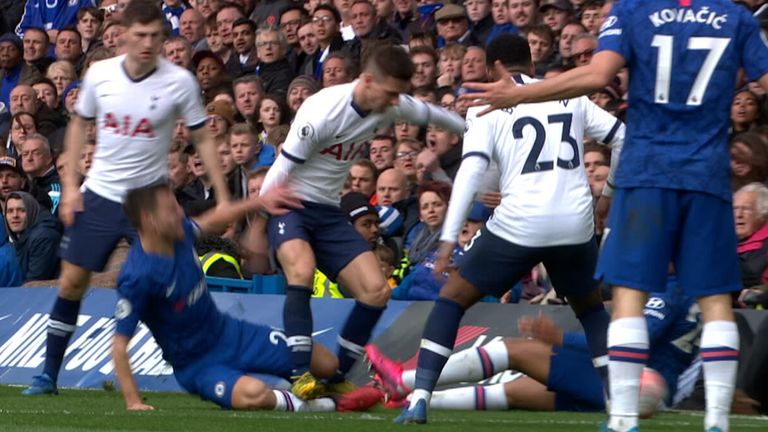 Giovani Lo Celso escaped a red card for this challenge on Cesar Azpilicueta