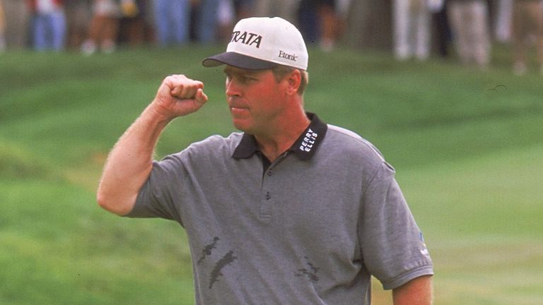 Hal Sutton contuvo a Tiger Woods para ganar en 2000