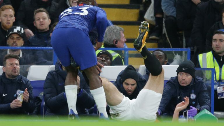 Harry Maguire clashes with Mich Batshuayi