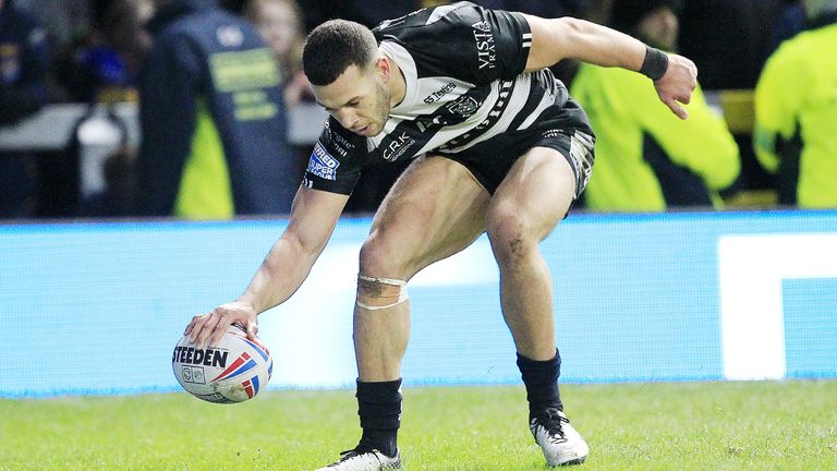 Carlos Tuimavave scored Hull FC's first try against Leeds