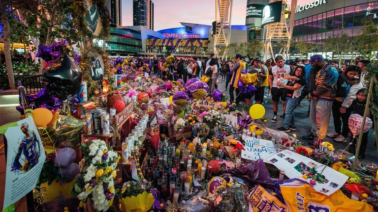 Lakers fans pay their respects to Kobe Bryant outside Staples Center