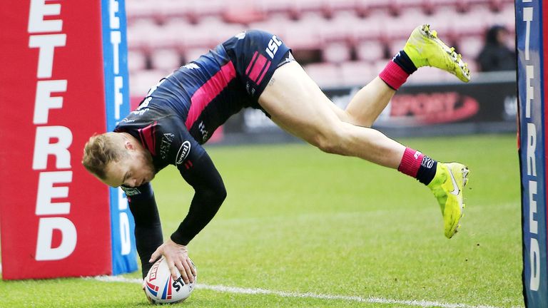 Adam Swift scores Hull FC's first try against Wigan
