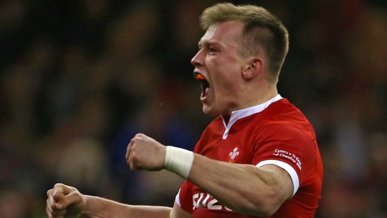 Nick Tompkins celebrates scoring a try against Italy