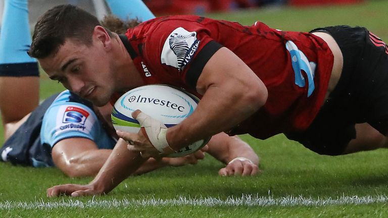 Will Jordan scores a try against the Waratahs