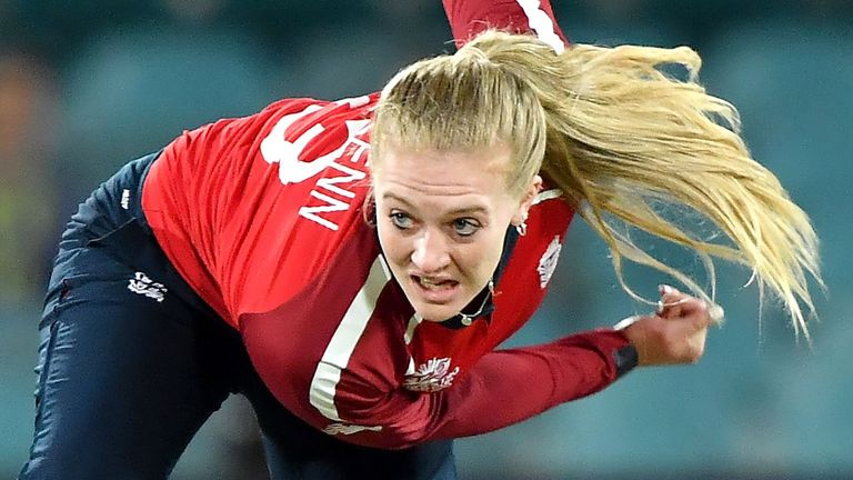 England's Sarah Glenn bowls during the Twenty20 women's World Cup cricket match between Pakistan and England in Canberra on February 28, 2020. (Photo by Saeed KHAN / AFP) / -- IMAGE RESTRICTED TO EDITORIAL USE - STRICTLY NO COMMERCIAL USE -- (Photo by SAEED KHAN/AFP via Getty Images)
