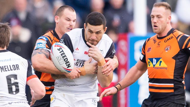 Picture by Allan McKenzie/SWpix.com - 02/02/2020 - Rugby League - Betfred Super League - Toronto Wolfpack v Castleford Tigers - Emerald Headingley Stadium, Leeds, England - Toronto's Sonny Bill-Williams has the ball knocked loose on his first carry in the Betfred Super League by Castleford's Cheyse Blair.
