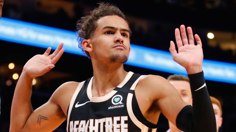 Trae Young en acción durante la victoria de Atlanta sobre Miami