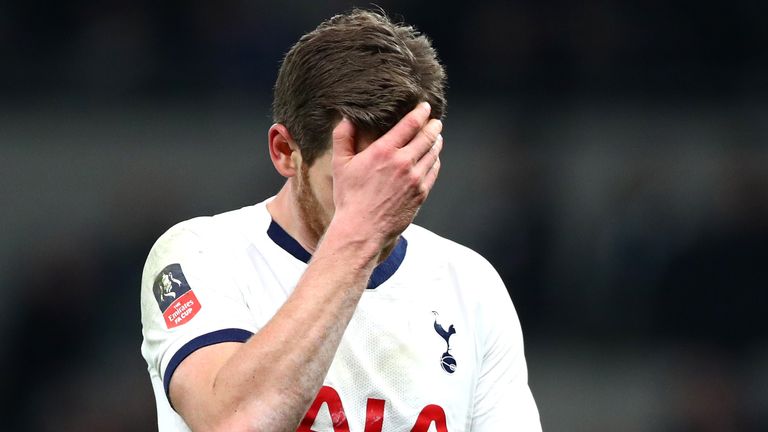 LONDON, ENGLAND - FEBRUARY 05: Jan Vertonghen of Tottenham Hotspur reacts during the FA Cup Fourth Round Replay match between Tottenham Hotspur and Southampton FC at Tottenham Hotspur Stadium on February 05, 2020 in London, England. (Photo by Chloe Knott - Danehouse/Getty Images)