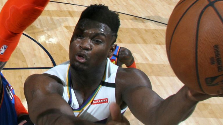 Zion Williamson attacks the baskets in the pelicans' loss to the Thunder