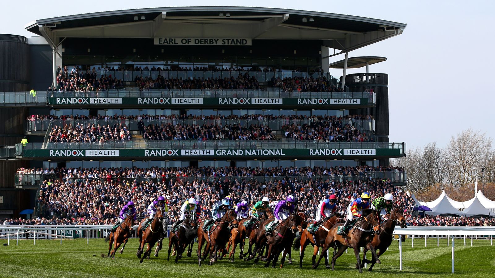 Grand national race. Grand National. Aintree Racecourse. Ипподром «Эйнтри» (Ливерпуль). Эйнтри трасса.