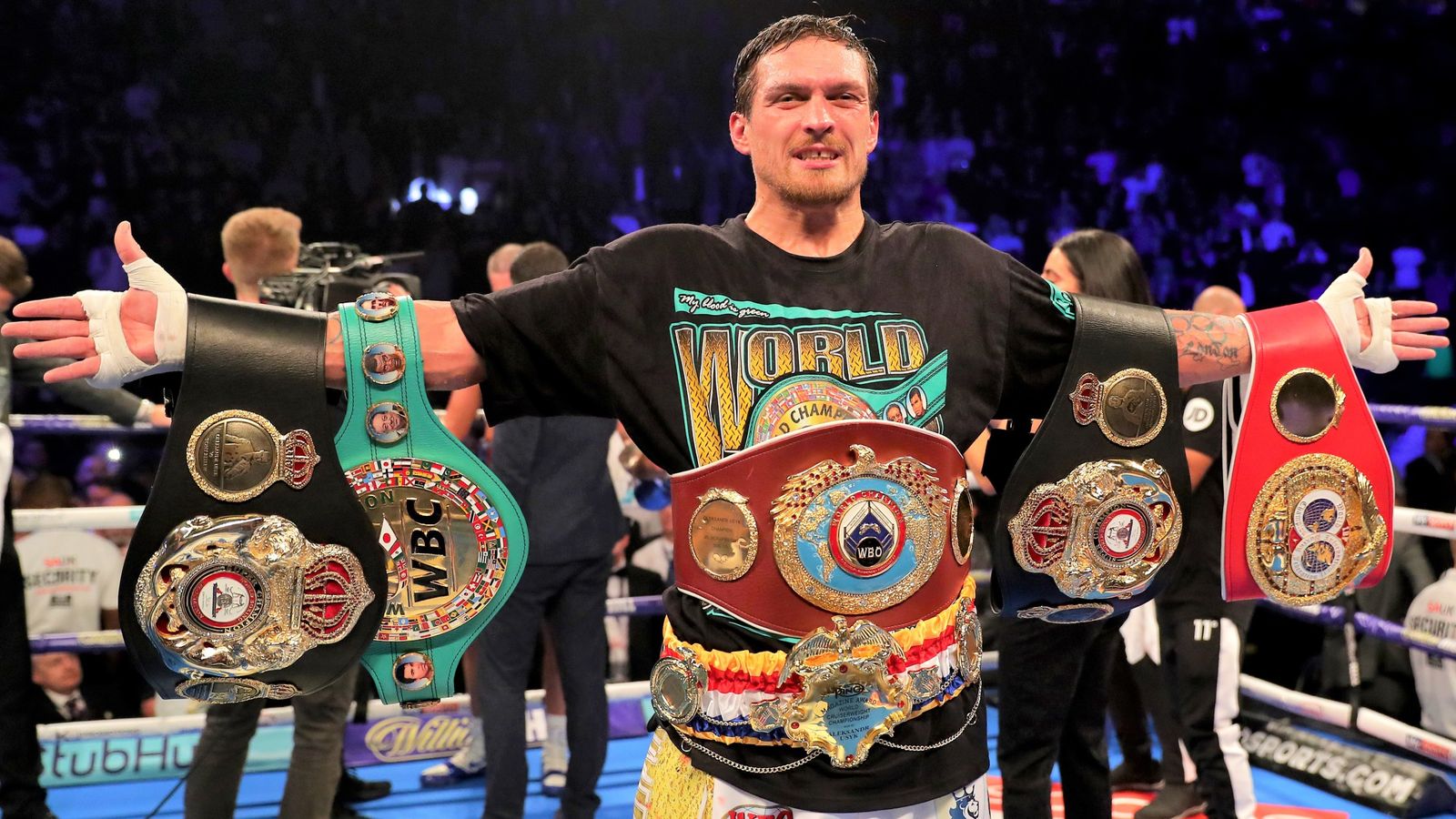 Oleksandr Usyk vs Derek Chisora confirmed for October 31, live on Sky Sports Box Office Boxing