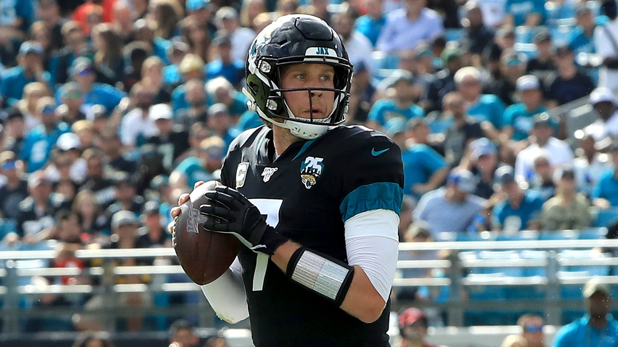 Reports: Jaguars trade former Super Bowl MVP Nick Foles to Chicago