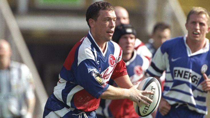 9 May 1998: Mark Aston of Sheffied Eagles in action during a JJB Super League match against Wigan Warriors at Don Valley Stadium in Sheffield, England. Wigan Warriors won the match 36-6. \ Mandatory Credit: Clive Brunskill/Allsport