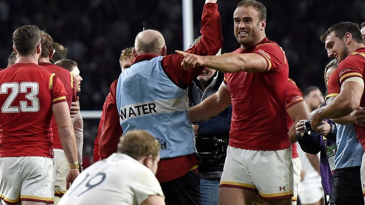 Jamie Roberts leads the celebrations after Wales' win over England at the 2015 Rugby World Cup
