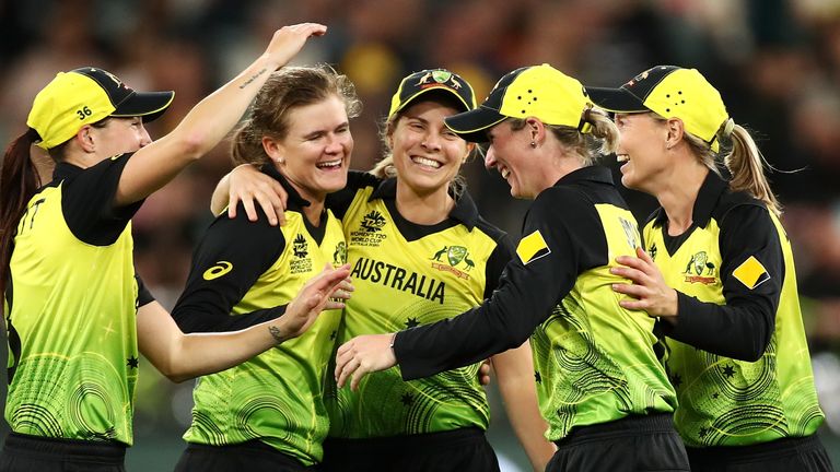 Australia's players celebrate their T20 World Cup win