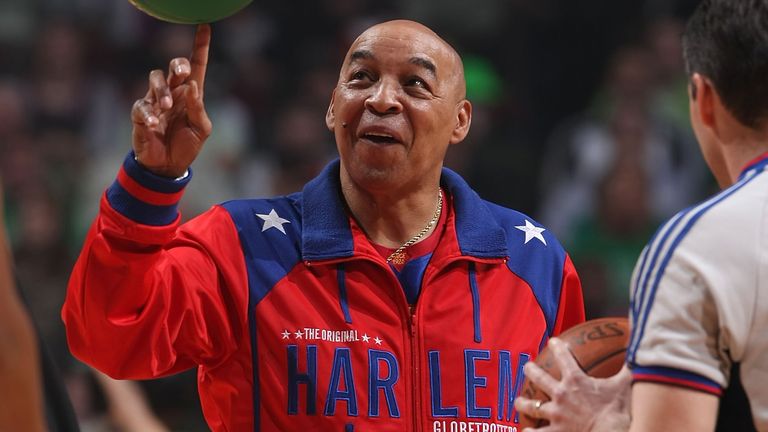 Curly Neal  on court with the Harlem Globetrotters