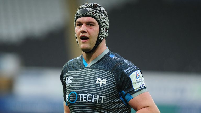 Dan Lydiate has committed his future to the Ospreys 