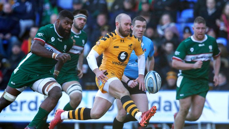 Dan Robson chips ahead for Wasps
