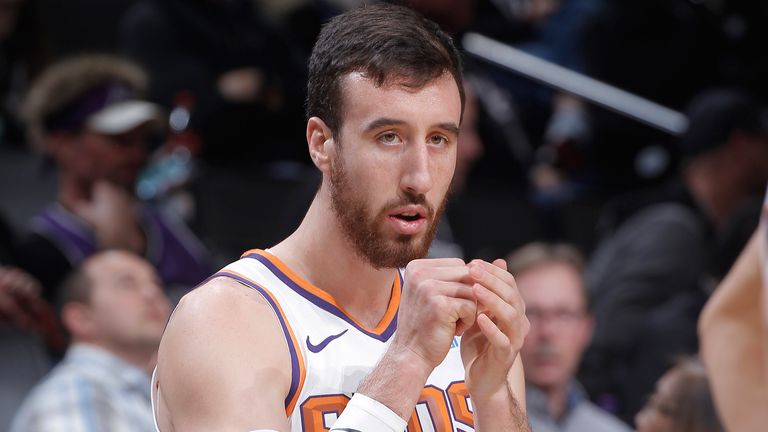 Frank Kaminsky in action for the Phoenix Suns