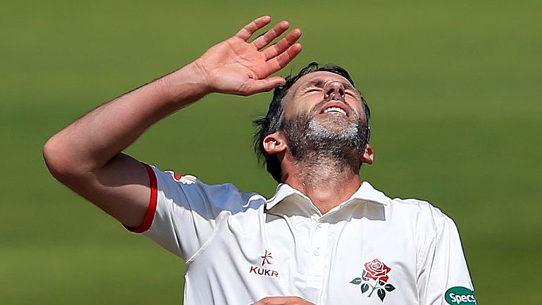 MANCHESTER, ENGLAND - JUNE 28:  Graham Onions of Lancashire reacts as he bowls during day four of the Specsavers County Championship game at Old Trafford on June 28, 2018 in Manchester, England. (Photo by Clint Hughes/Getty Images)