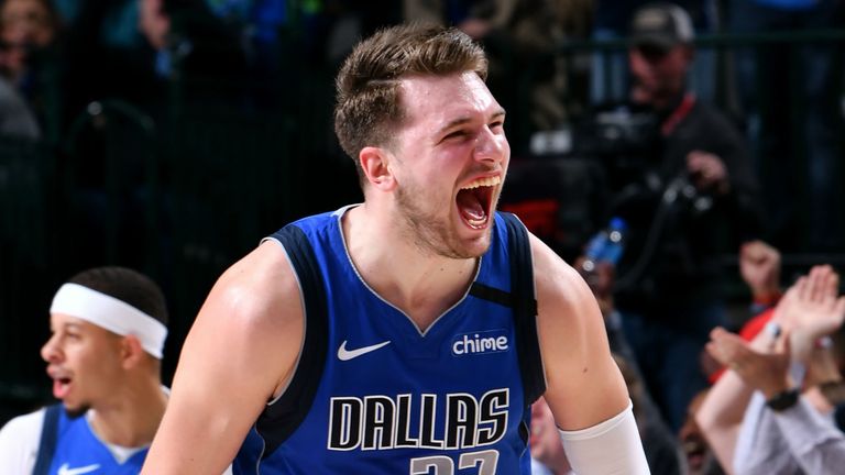 Luka Doncic de los Dallas Mavericks