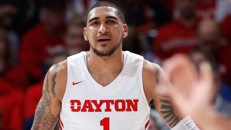 Obi Toppin en acción para los Dayton Flyers