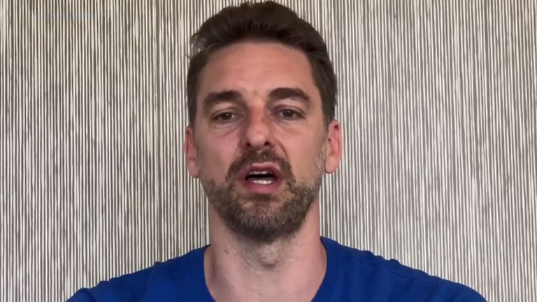 Pau Gasol posts a message praises the work of medical personnel during the coronavirus crisis