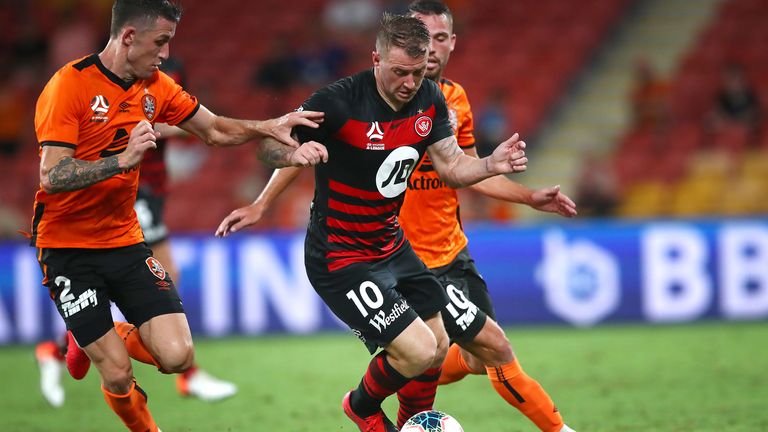 Simon Cox in action for Western Sydney Wanderers