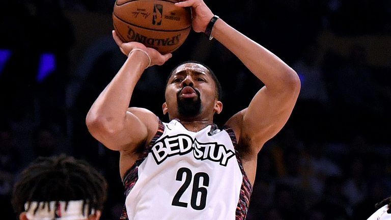 Spencer Dinwiddie rises to shoot a jump shot against the Lakers