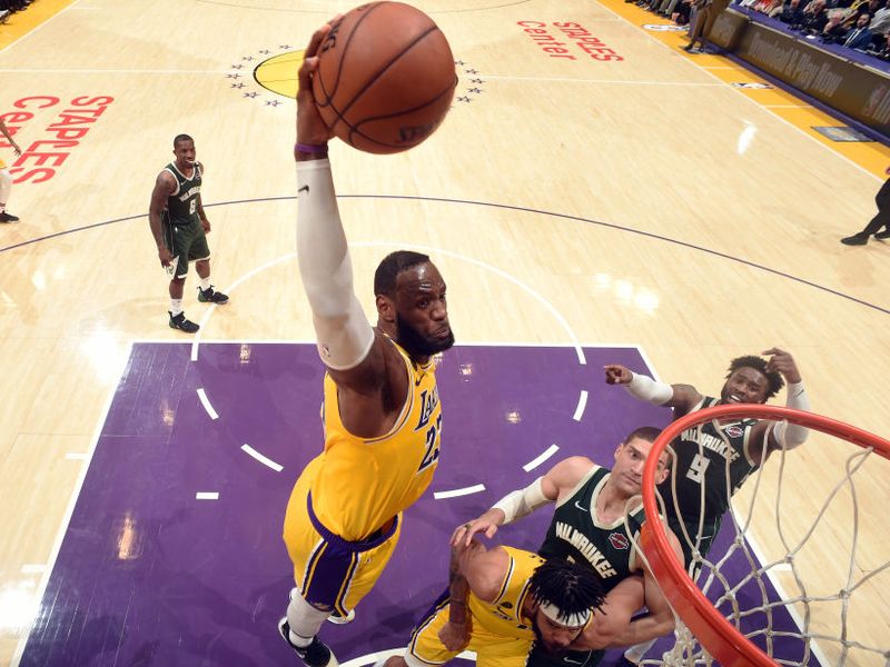 LeBron James bests Giannis Antetokounmpo in MVP duel at Staples