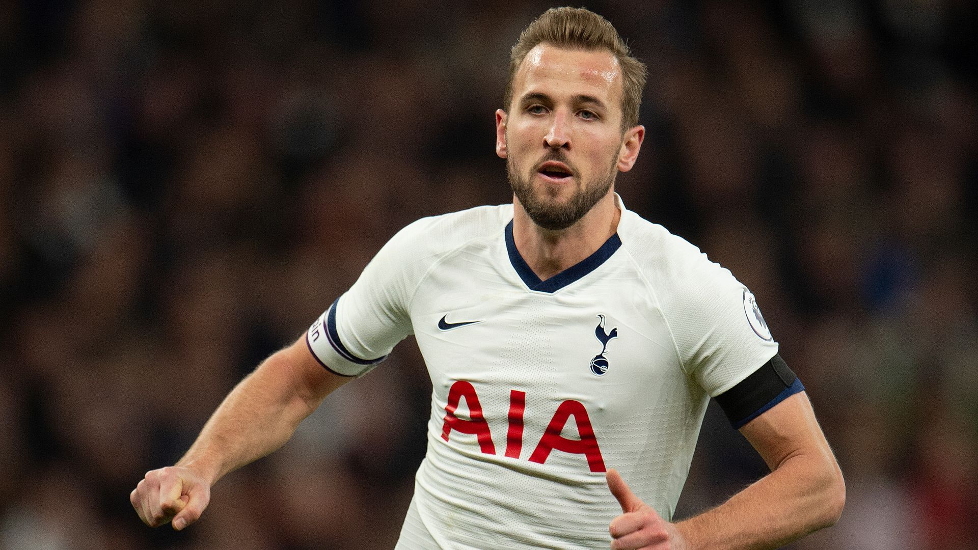 Kane returns but Spurs lose to Norwich