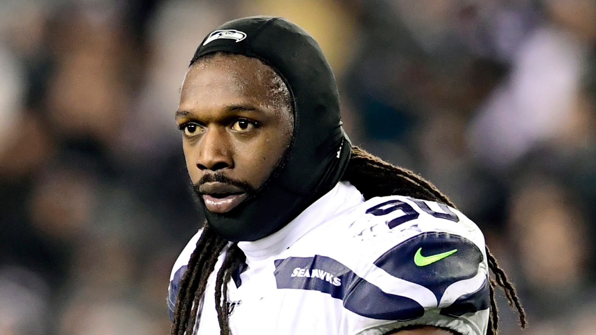 Titans want in-person meeting with Clowney