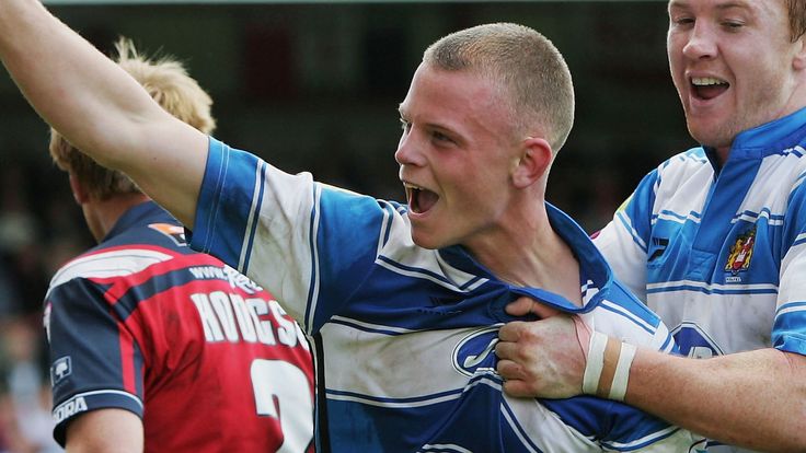 SALFORD, ENGLAND - MAY 30:  Kevin Brown of Wigan Warriors celebrates scoring a try during the Engage Super League match between Salford City Reds and Wigan Warriors at The Willows Stadium on May 30, 2005 in Salford, England.  (Photo by Alex Livesey/Getty Images) *** Local Caption *** Kevin Brown