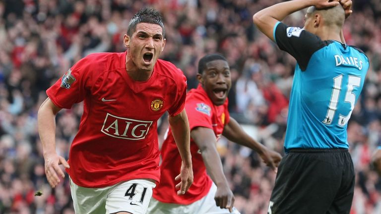 MANCHESTER, ENGLAND - APRIL 5: Federico Macheda of Manchester United celebrates scoring their third goal during the Barclays Premier League match between Manchester United and Aston Villa at Old Trafford on April 5 2009, in Manchester, England. (Photo by Matthew Peters/Manchester United via Getty Images) *** Local Caption *** Federico Macheda