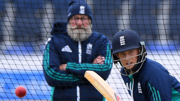 CHESTER-LE-STREET, ENGLAND - MAY 25: England batsman Joe Root faces whilst team mate Nick Compton (r) and former England batsman Graeme Fowler (l) look on during England Nets session ahead of the 2nd Investec Test match between England and Sri Lanka at Emirates Durham ICG on May 25, 2016 in Chester-le-Street, United Kingdom