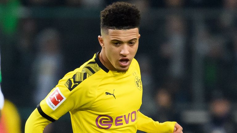 Jadon Sancho ha sido vinculado con un regreso al Reino Unido este verano