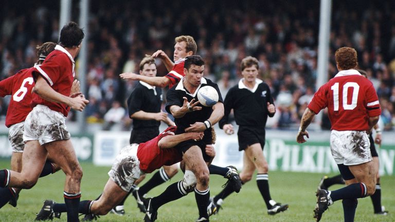 Michael Jones in action during a 1991 Rugby World Cup 