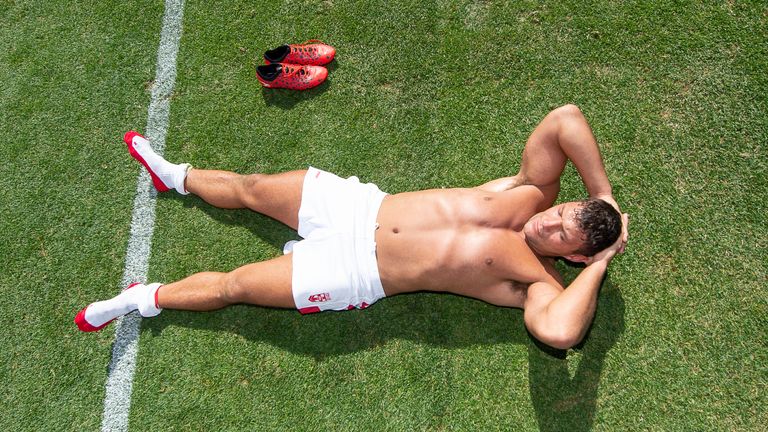 Picture by Allan McKenzie/SWpix.com - 23/06/2018 - Rugby League -2018 RL International - New Zealand v England - The Broncos Stadium at Mile High - Denver, Colorado, USA - Ryan Hall relaxes in the sun post-match.