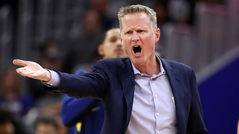 Steve Kerr questions a call during a Golden State Warriors game