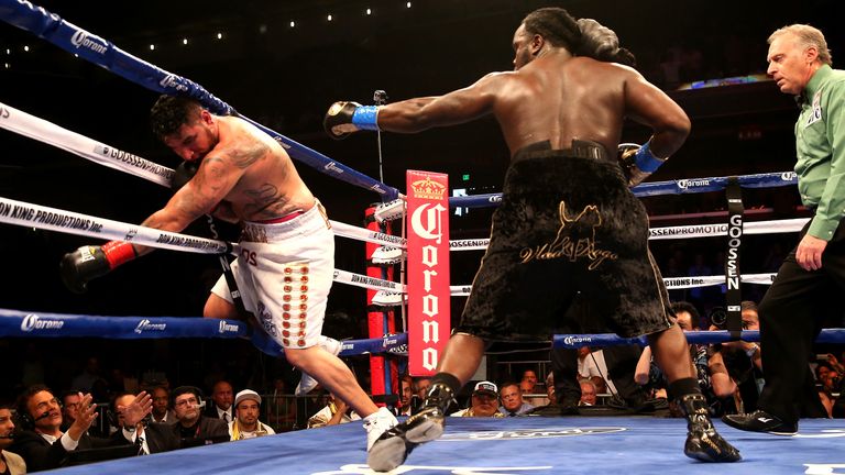 Stiverne (right) KO'd Arreola in six rounds